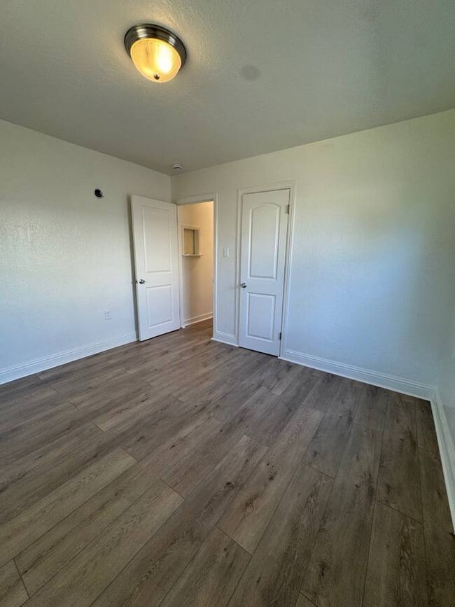 Foto del edificio - 3417 Brooks Ave