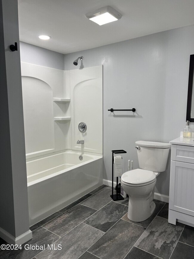 Foto del edificio - 90 N Central Ave