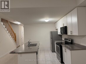 Building Photo - 77 Diana Ave