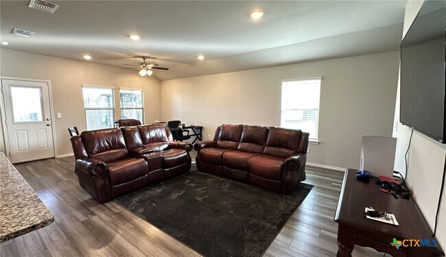 Building Photo - 2518 Merganser Dr