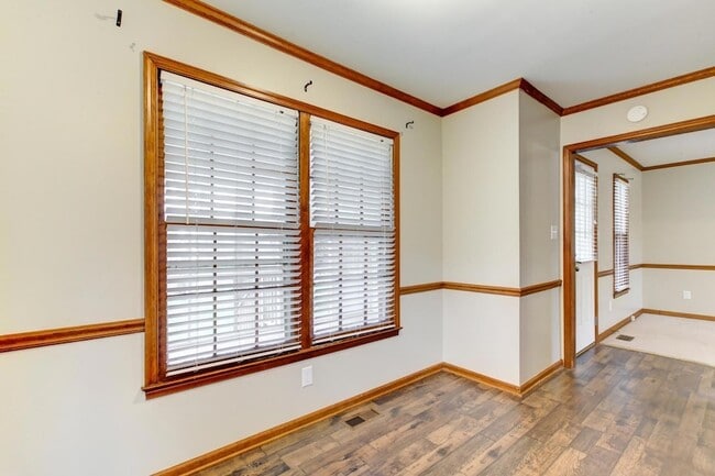 Building Photo - 202 Briarcliff St