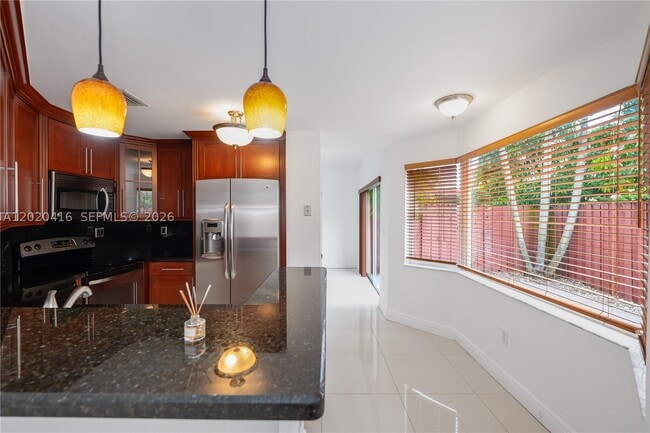 Foto del edificio - 4668 SW 153rd Ct