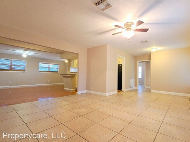 Foto del edificio - 3 br, 2 bath House - 1402 4th Ave. N