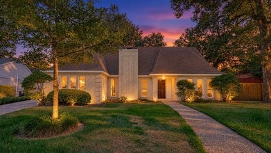 Building Photo - 3615 Highfalls Dr