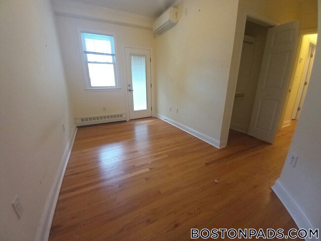 Building Photo - 65 Langdon St