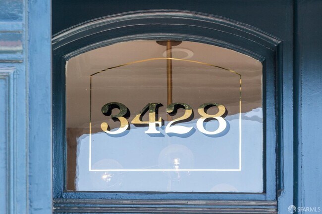 Foto del edificio - 3428 22nd St