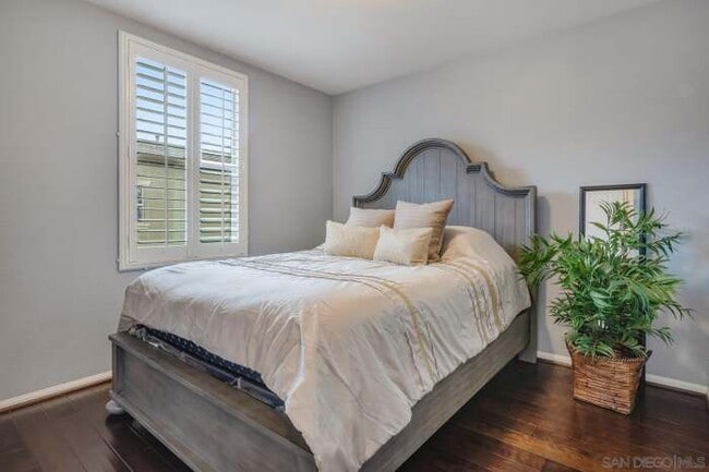 Bed frame/mattress will be replaced 1st week of feb. - 1828 Olive Green St
