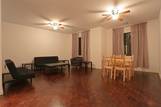 Foto del edificio - 4114 McKinney St