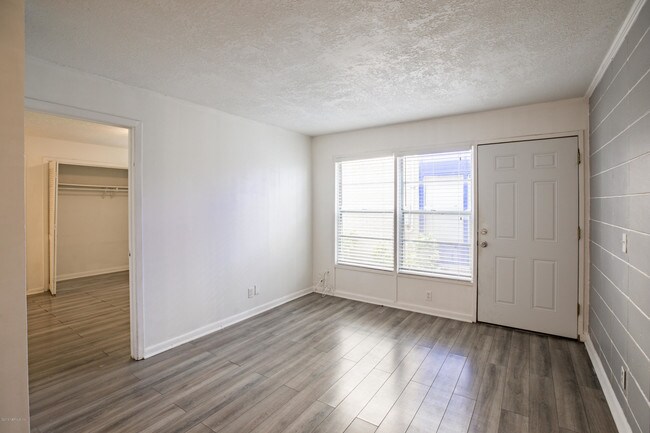 Building Photo - 2883 Post St