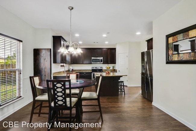 Building Photo - 4 br, 2.5 bath House - 248 Cypress Creek Ln.