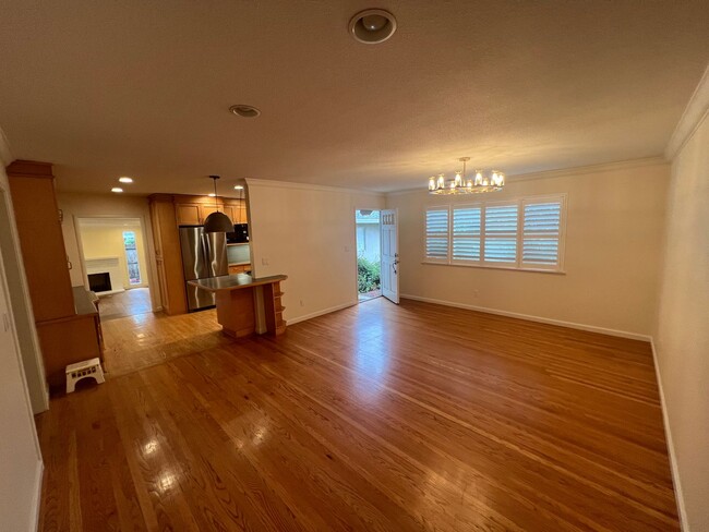 Foto del edificio - 3 bed / 2 Bath | Davis Slide Hill Park Hom...