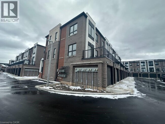 Building Photo - 70 Kenesky Dr