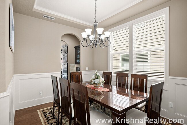 Foto del edificio - Spectacular 5 BD* 4BA* Single Family Home ...