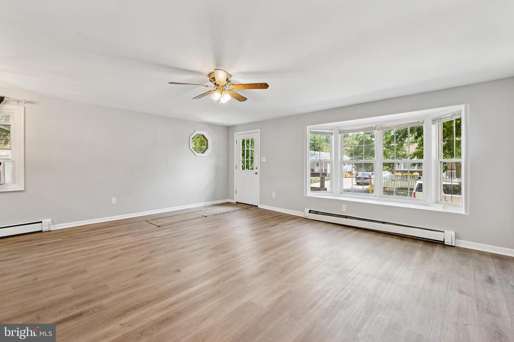 Foto principal - 8517 Osler Ave