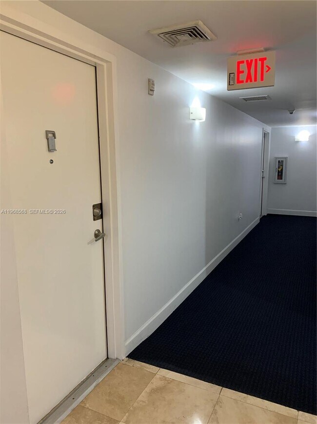 Foto del edificio - 1401 SW 22nd St