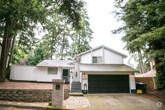 Building Photo - 15931 SE Rickshire Ln