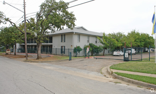 Foto del edificio - La Hacienda Apartments