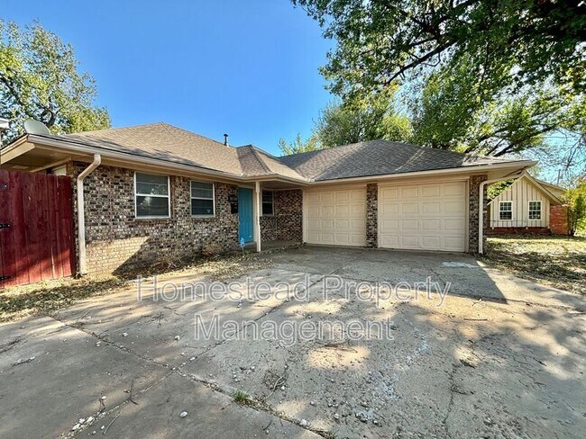 Building Photo - 10200 N Military Ave
