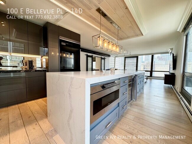 Foto del edificio - 100 E Bellevue Pl