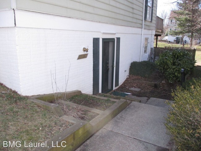 Building Photo - 1484 Chatham Ct