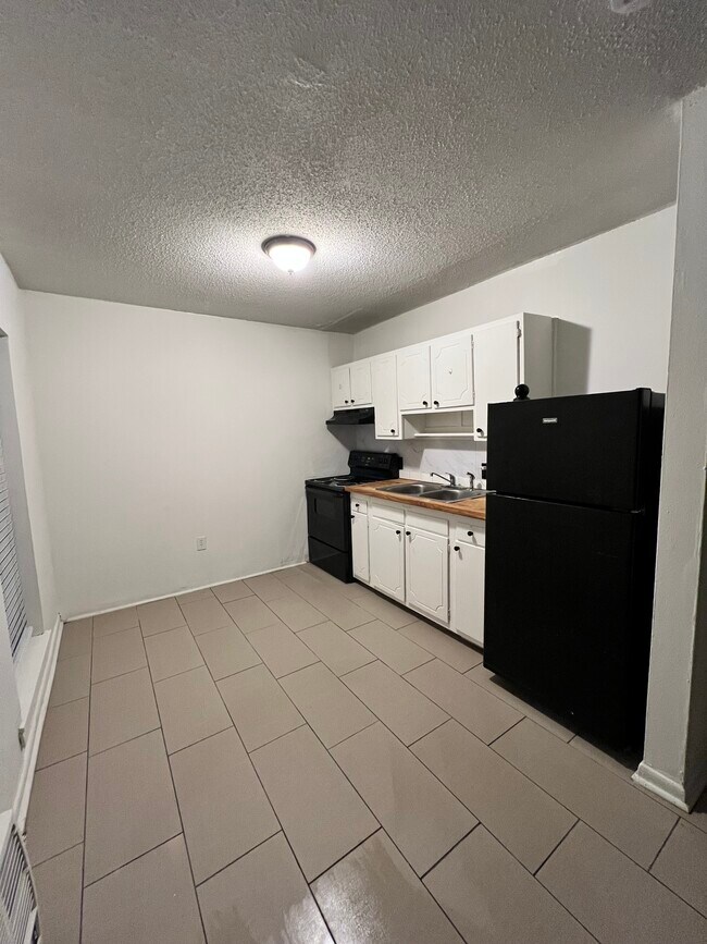 Foto del edificio - 636 N 39th St