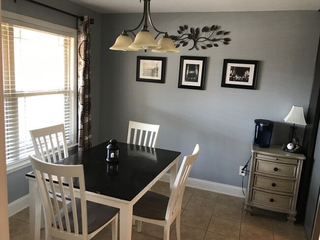 Foto del edificio - 126 Kenton Ln