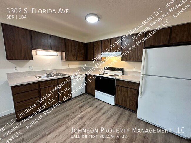 Building Photo - 3302 S Florida Ave