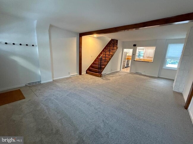 Building Photo - 601 Hawley St