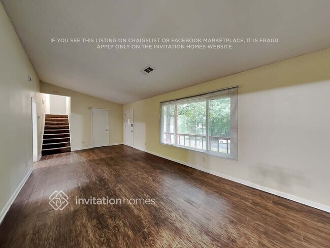Foto del edificio - 1396 Candlelite Ln