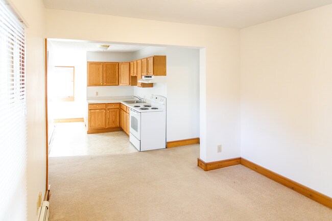 Living Room - 515 Cherry St