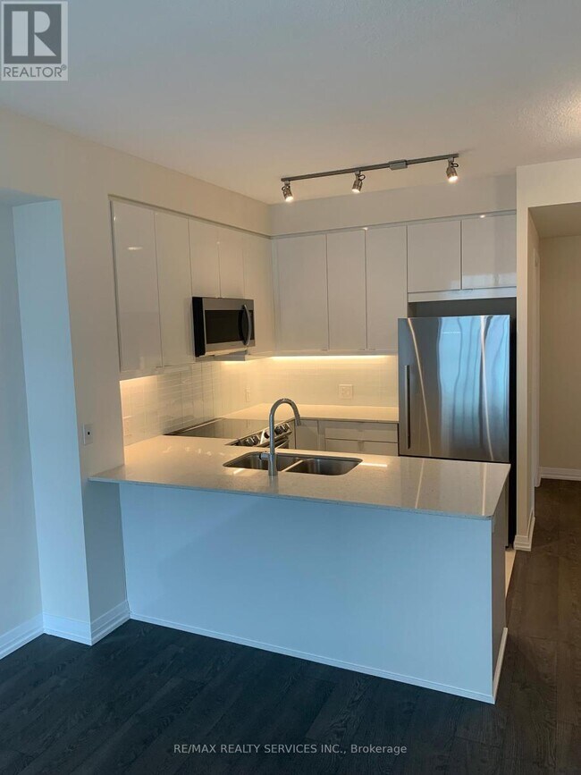 Building Photo - 50 Thomas Riley Rd