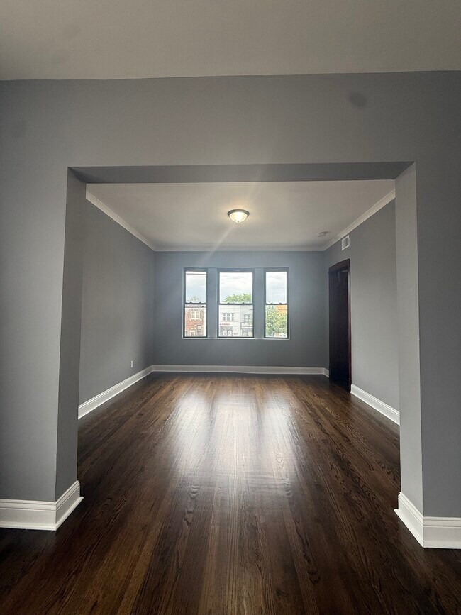 Foto del edificio - 5714 W Cermak Rd