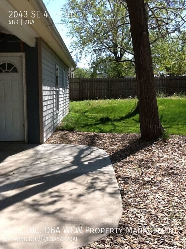 Foto del edificio - 2043 SE 41st St