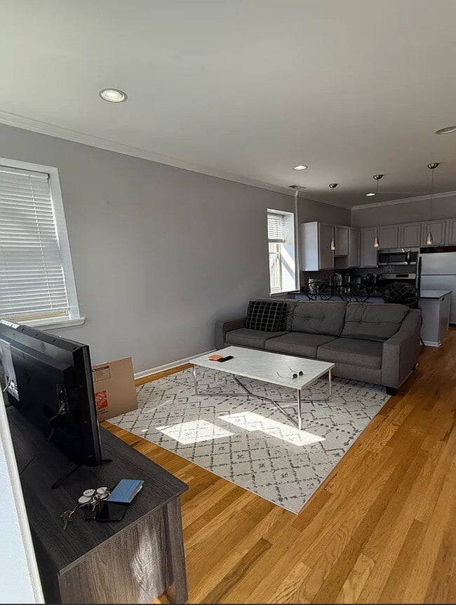 Foto del edificio - 2717 N Halsted St