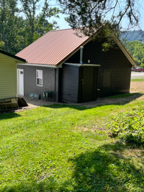 Building Photo - 2247 Hood Ave