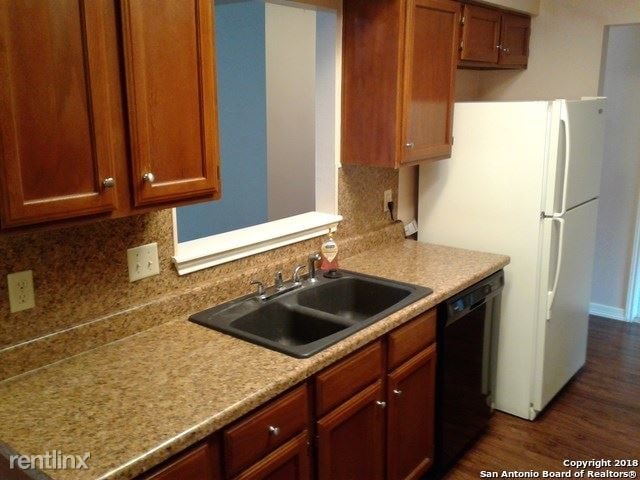 Building Photo - 4 br, 2 bath House - 193 Clear Oak
