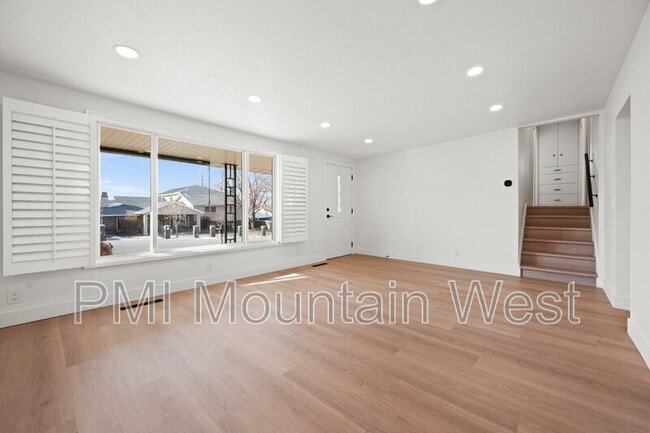 Building Photo - 7115 S 2155 E