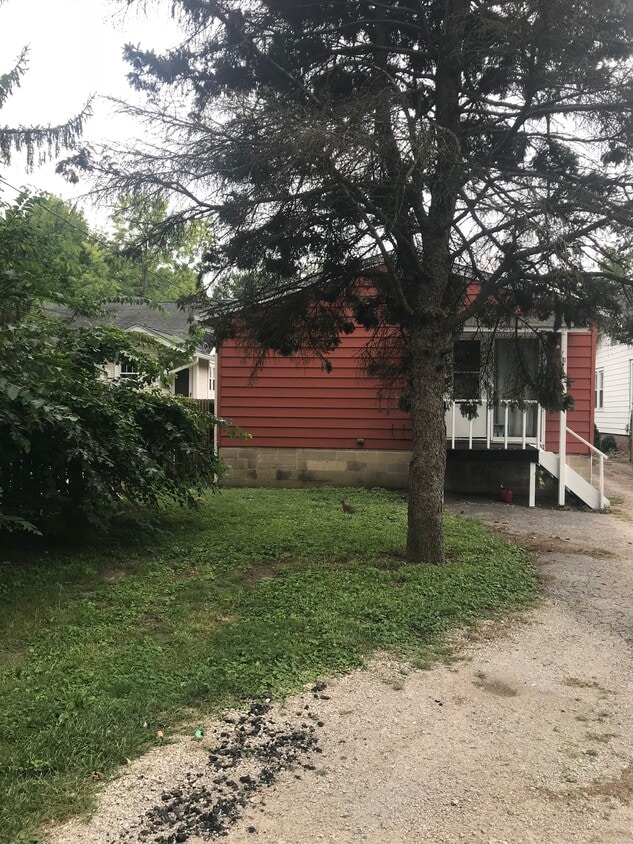 729 1/2 West Vine-Rear unit - 729 W Vine St