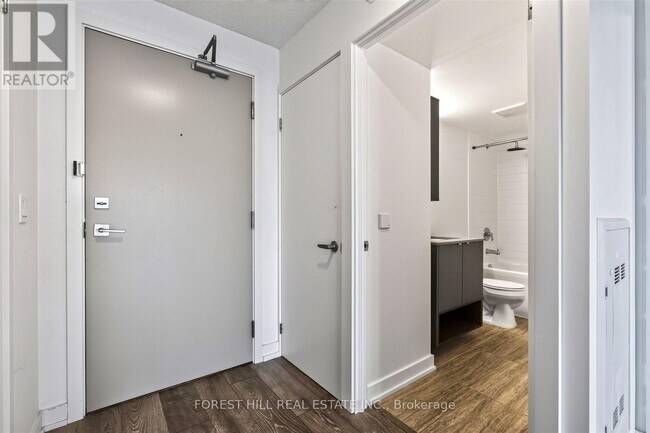 Photo du bâtiment - 1119 Cooke Blvd.