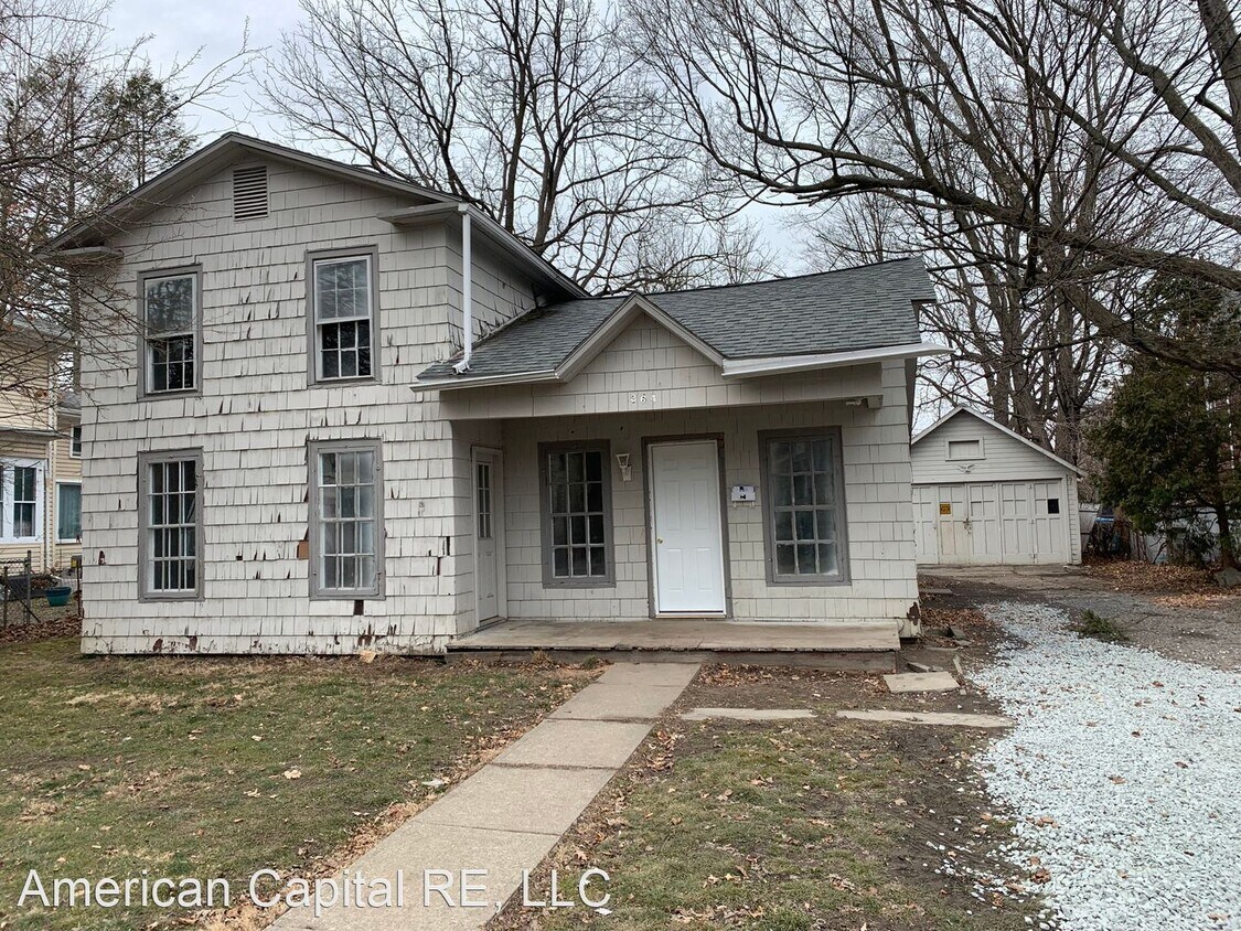 Primary Photo - 3 br, 1 bath House - 364 W Fourth St