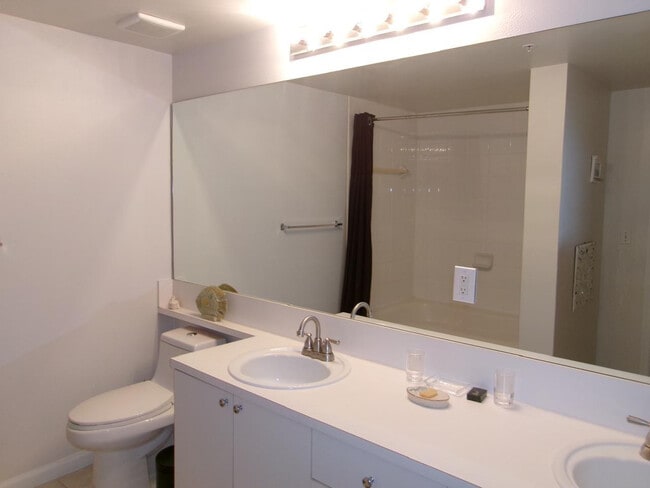 Foto del edificio - 11750 St Andrews Place