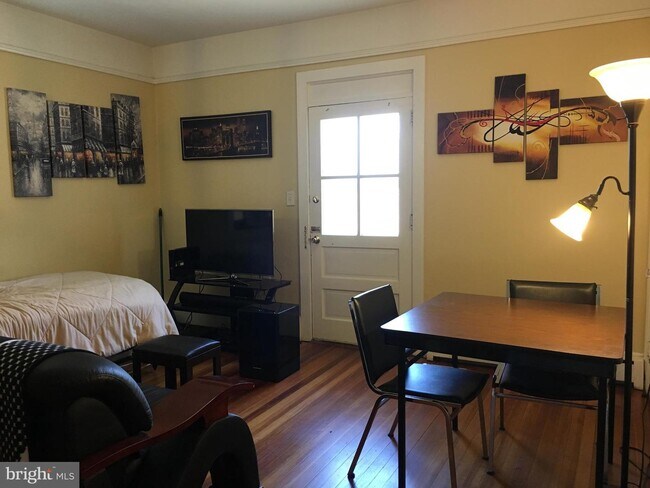 Foto del edificio - 1503 N Broom St
