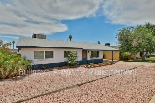 Building Photo - 1037 E El Caminito Dr
