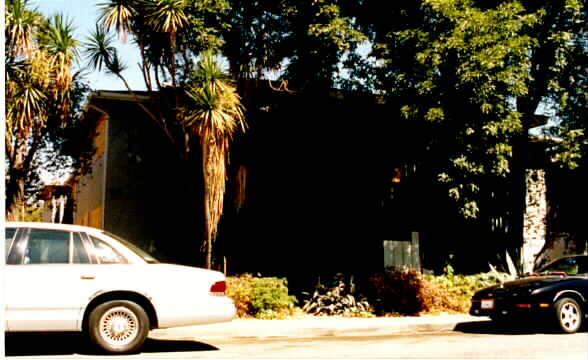 Primary Photo - 109 Garden Ln