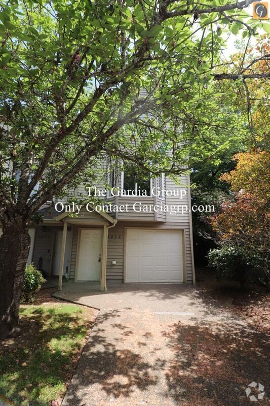 Building Photo - 4898 SW 150th Pl