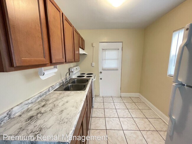 Building Photo - 3 br, 1 bath House - 4517 Lake Lawne Ave