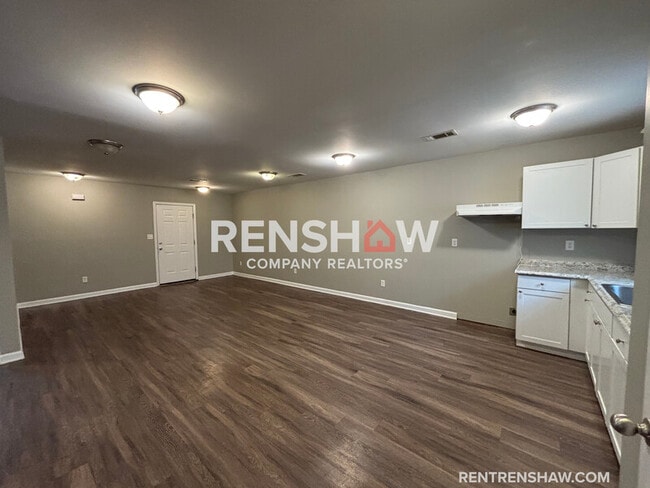 Foto del edificio - 440 Joe Joyner Rd