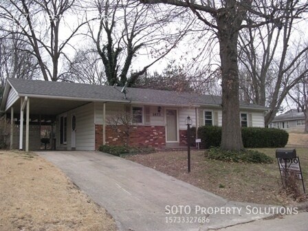 Building Photo - 3BD/1.5BA House w/ Bonus Room