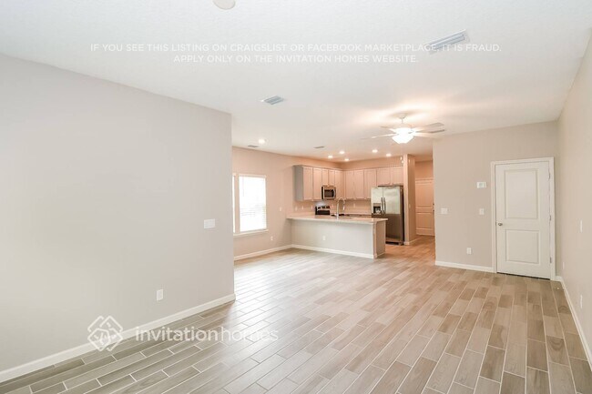 Foto del edificio - 401 Cherry Ridge Dr