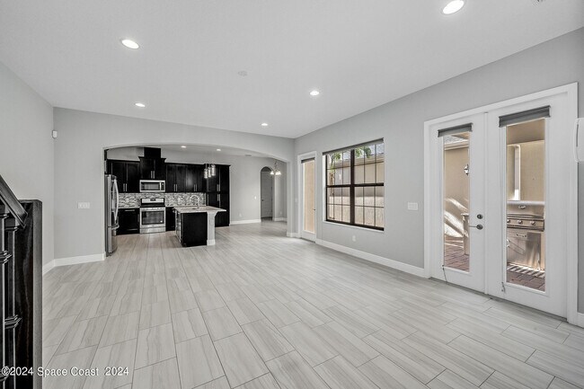 Building Photo - 2713 Rodina Dr